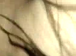 امرأة غريب، سيلفيا سايج تحصل مارس الجنس في الحمار، مع وجود العربدة المتقشفين.